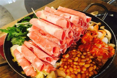 米屋美食工廠餐廳:用產(chǎn)品和服務(wù)打動餐飲美食消費者