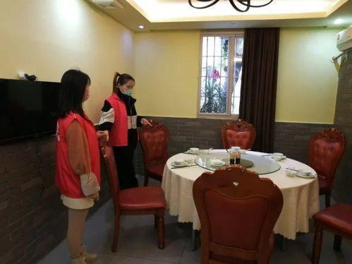 北龍社區(qū)開展餐飲服務(wù)行業(yè)疫情防控工作專項(xiàng)行動(dòng)